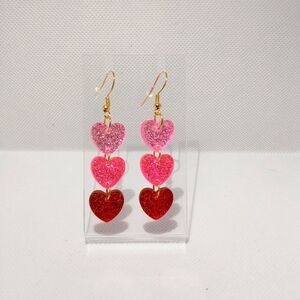 New Heart-shaped dangling earrings